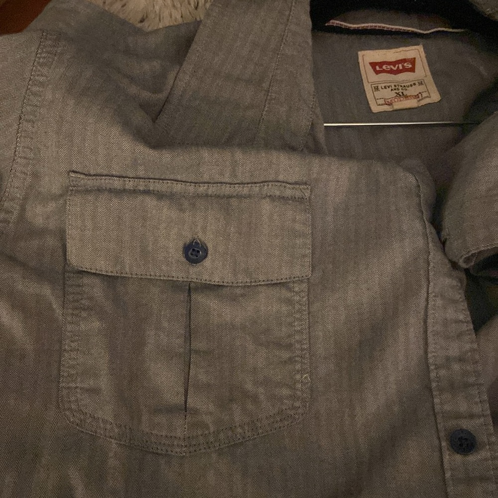 NWOT Men’s Levi’s XL collared modern button up long sleeve shirt denim blue - Picture 12 of 14
